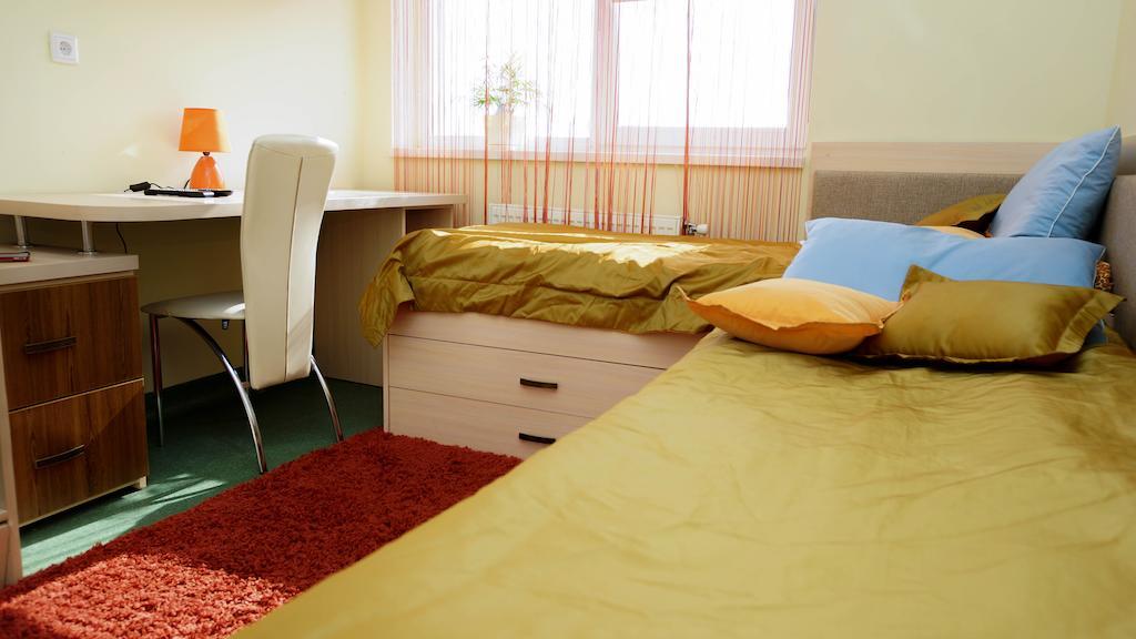City Hostel Panorama أوزهورود الغرفة الصورة