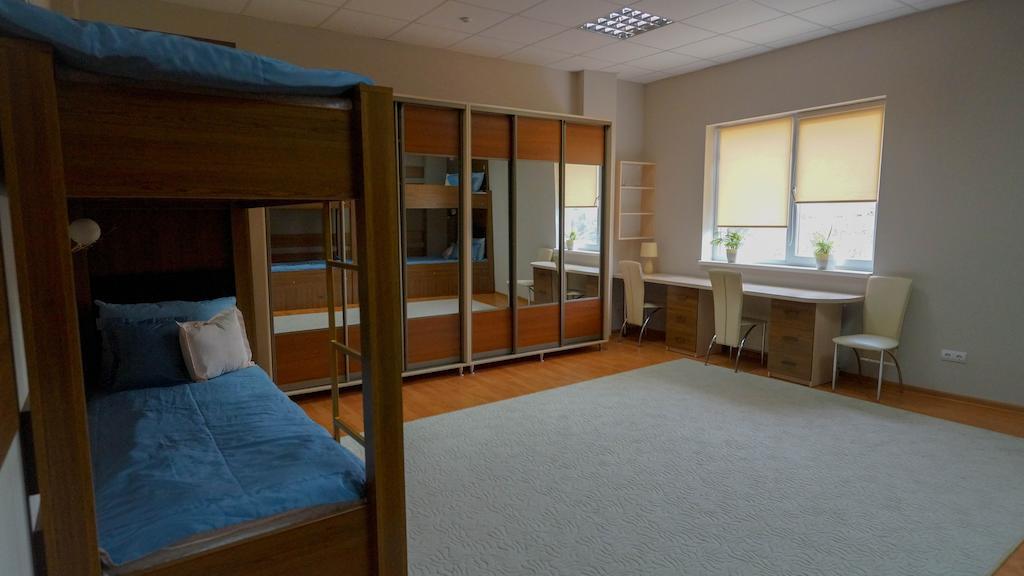 City Hostel Panorama أوزهورود الغرفة الصورة
