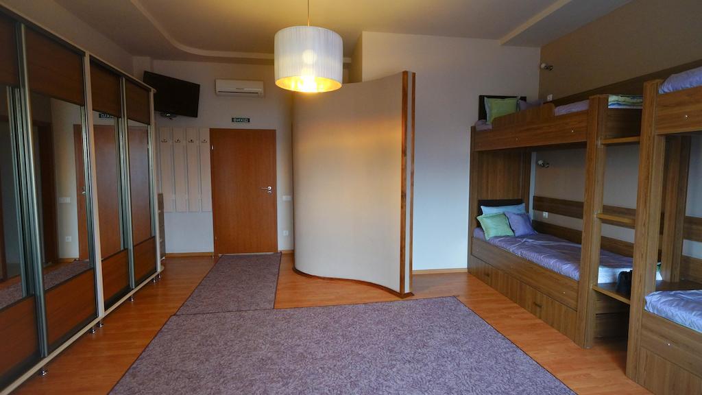 City Hostel Panorama أوزهورود الغرفة الصورة