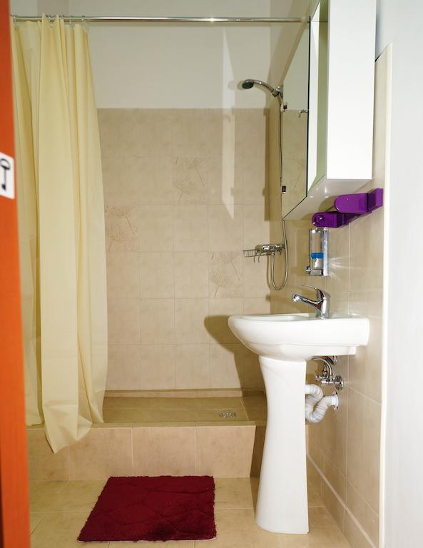 City Hostel Panorama أوزهورود الغرفة الصورة